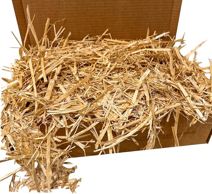 Blue Mountain Hay | Organic Bedding Straw (5 lb) | Natural Pet Bedding & Insulation for Rabbits, Guinea Pigs, Goats, Chickens, Stray & Feral Cats, and Small Animal Shelters