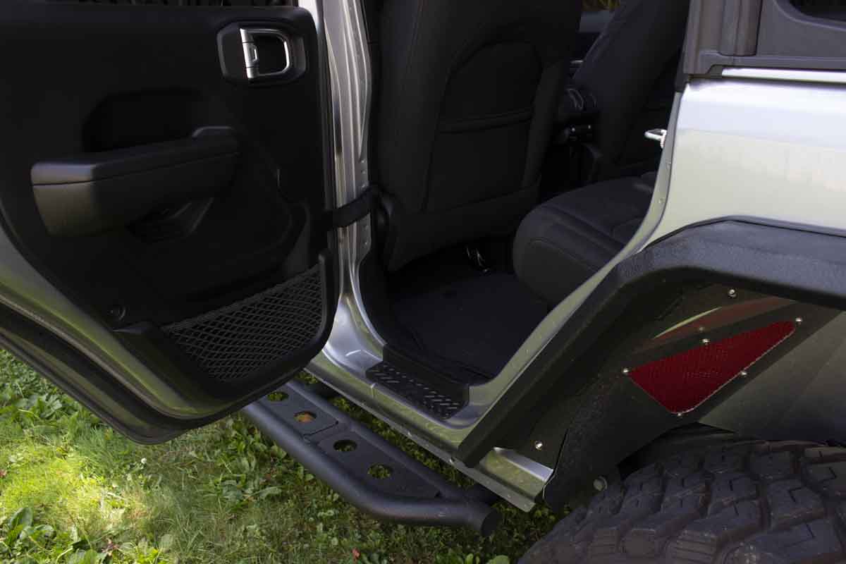 Fishbone Offroad Step Sliders 2018-2027 Jeep Wrangler JLU FB23083
