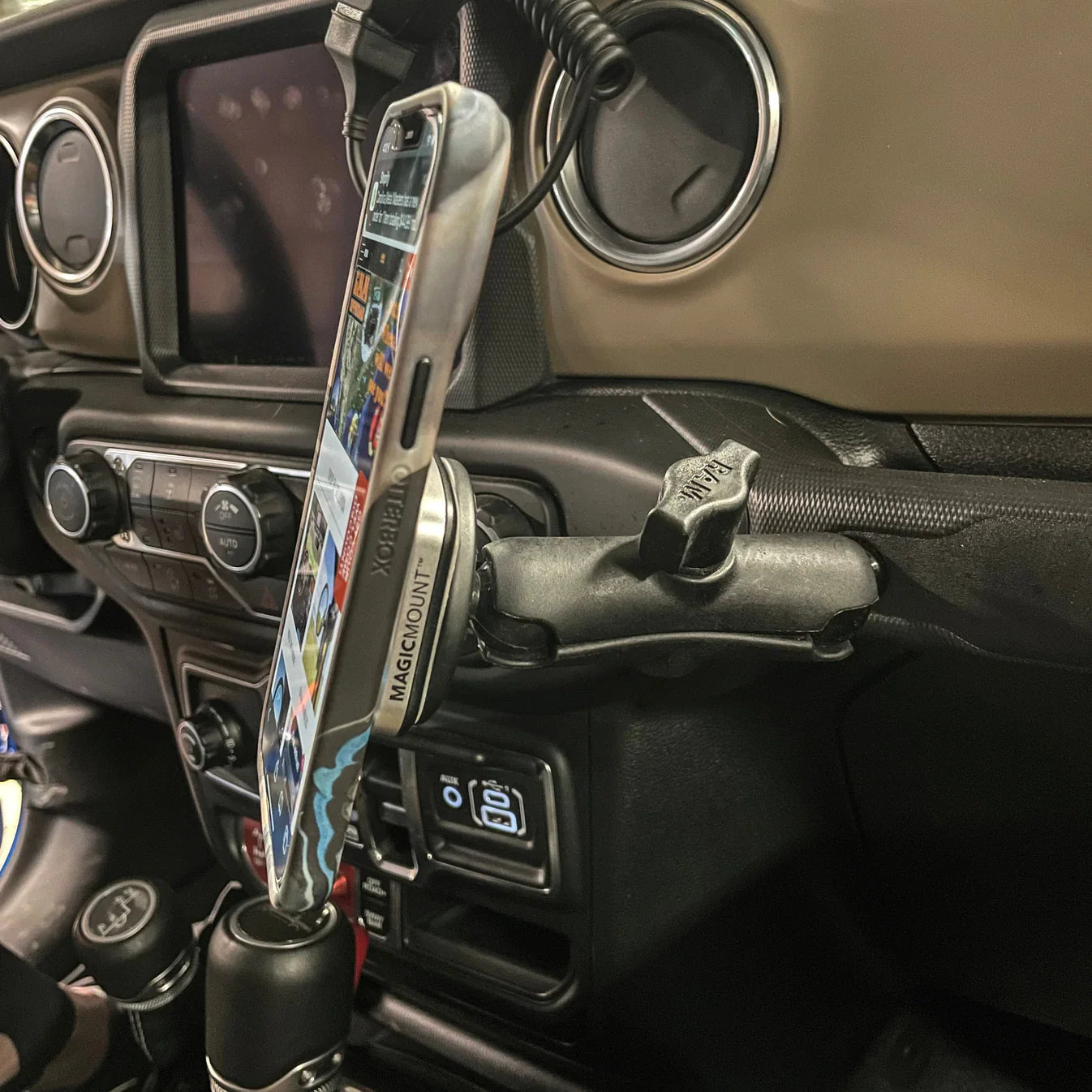 UNIVERSAL ACCESSORY MOUNT FOR 2018+ JEEP WRANGLER JL & GLADIATOR - CMM OFFROAD