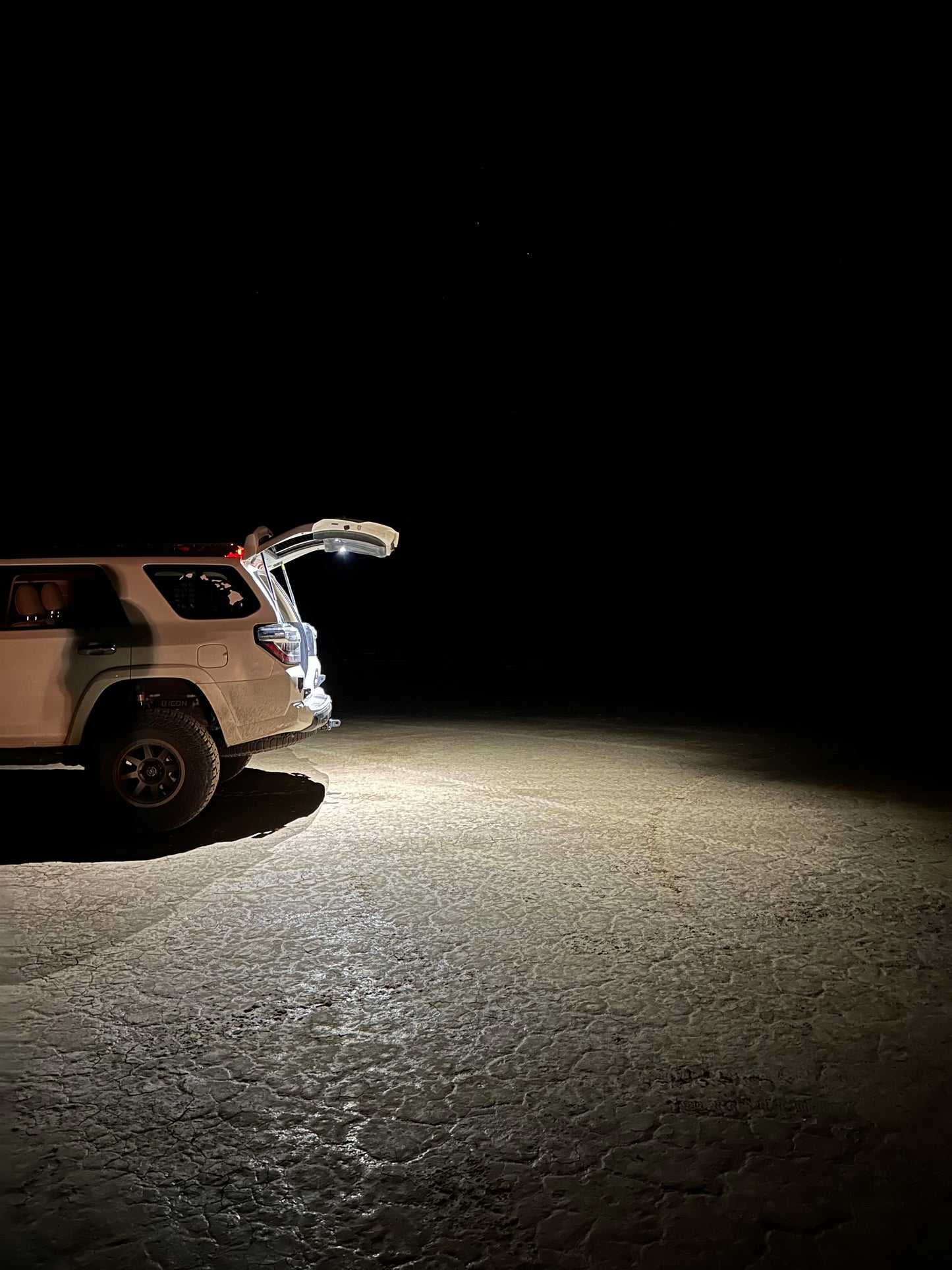 2010+up 4Runner Hatch Light