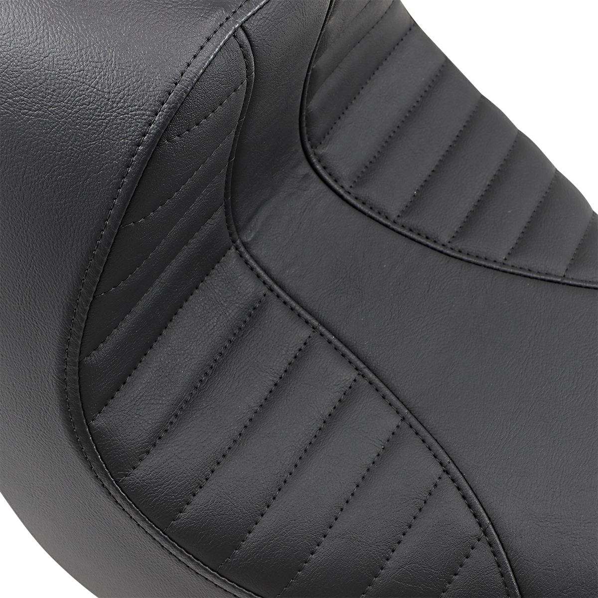 DRAG SPECIALTIES SEATS, Drag Specialties EZ-Solo Seat with Scorpion Stitch for FXBR/S 2018-2020 | Part 0802-1272