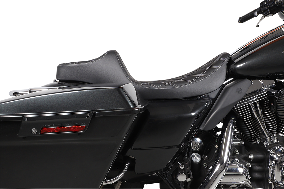 DRAG SPECIALTIES SEATS, Drag Specialties Seats Extended Reach Predator III Seat for Harley FL Models, Black with Silver Stitching – Part #08011370