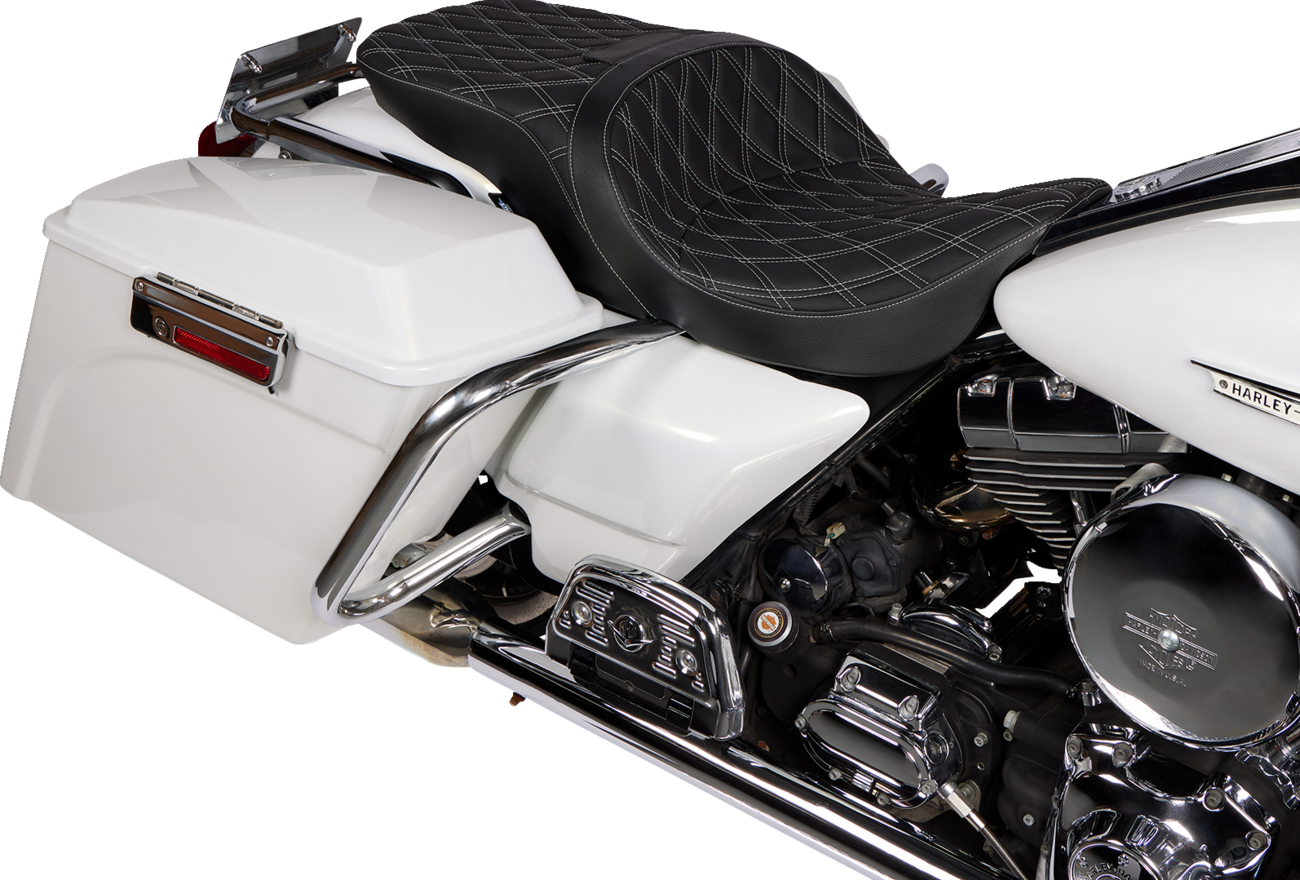 DRAG SPECIALTIES SEATS, Drag Specialties Seats Freedom Seat for FLH 1997-2007 with Vinyl Cover and Double Diamond Silver Stitch - Part 08011506-4676C