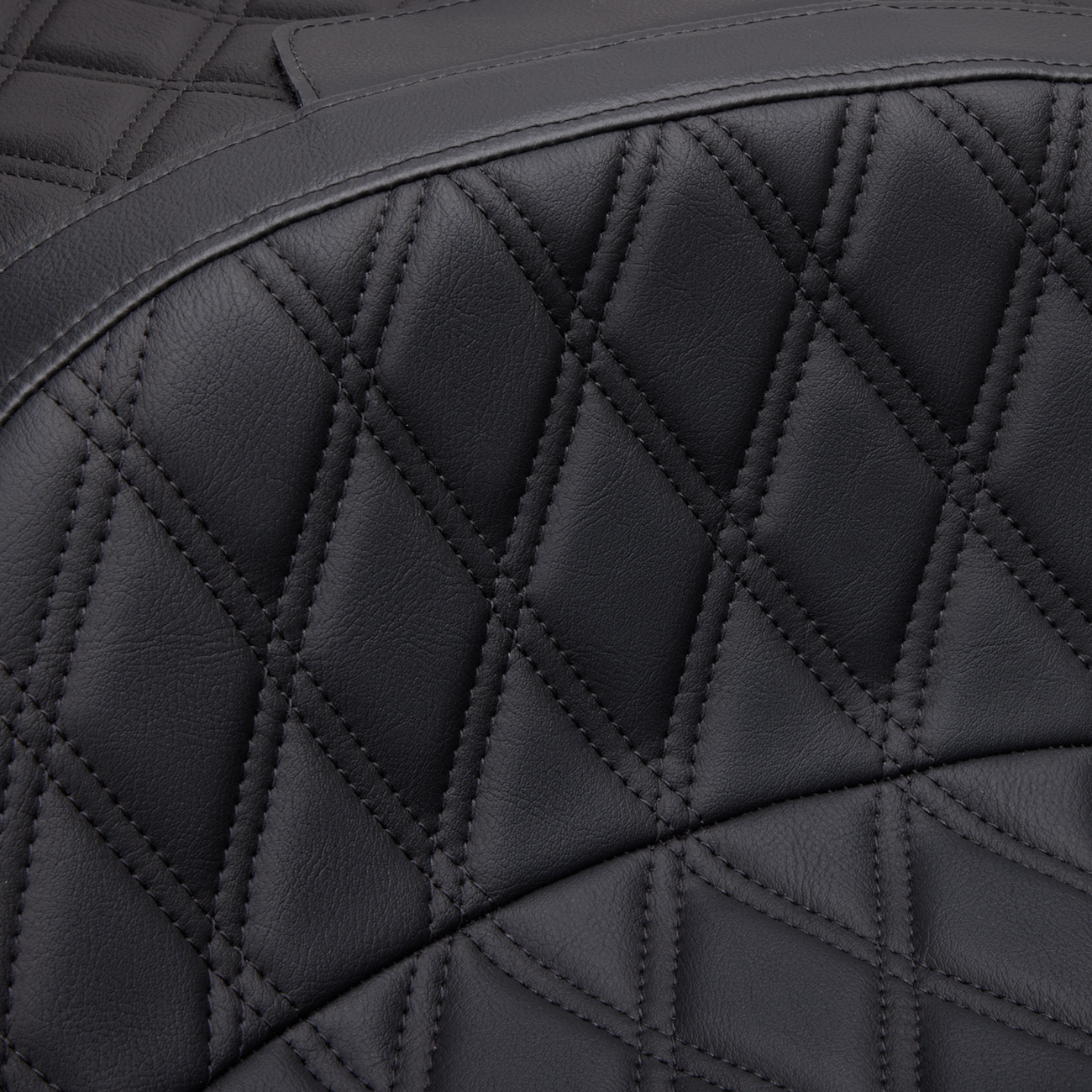 DRAG SPECIALTIES SEATS, DRAG Specialties Seats Freedom Seat with Vinyl Cover for Harley FLH 1997-2007, Part #08011504-4676B