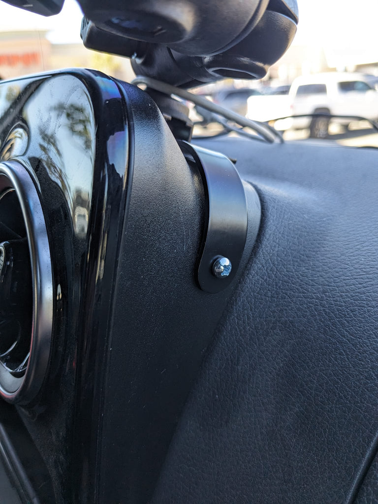 SPRINTER DASH ACCESSORIES AND PHONE MOUNTING SYSTEM