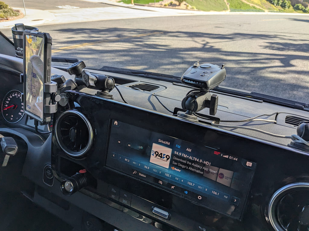 SPRINTER DASH ACCESSORIES AND PHONE MOUNTING SYSTEM