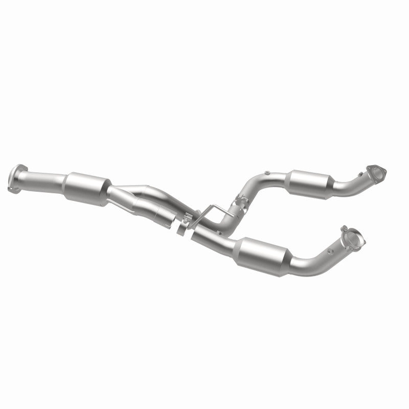 MagnaFlow 12-14 Chevrolet Silverado 2500 HD 6.0L Direct Fit Converter