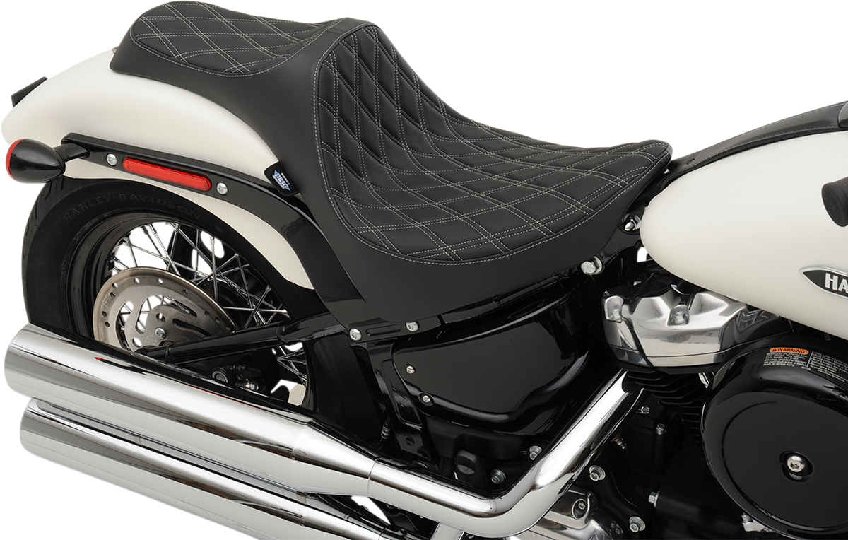 DRAG SPECIALTIES SEATS, Drag Specialties Seats Predator III Double Diamond Seat with Silver Stitching for Harley FL/FX 2018-2023 - Part Number 0802-1146