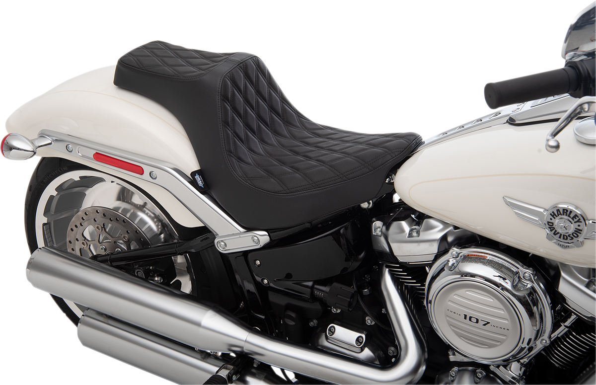 DRAG SPECIALTIES SEATS, Drag Specialties Seats Predator III Double Diamond Seat with Black Stitching for FLFB/S '18-'25 | Part Number 0802-1188