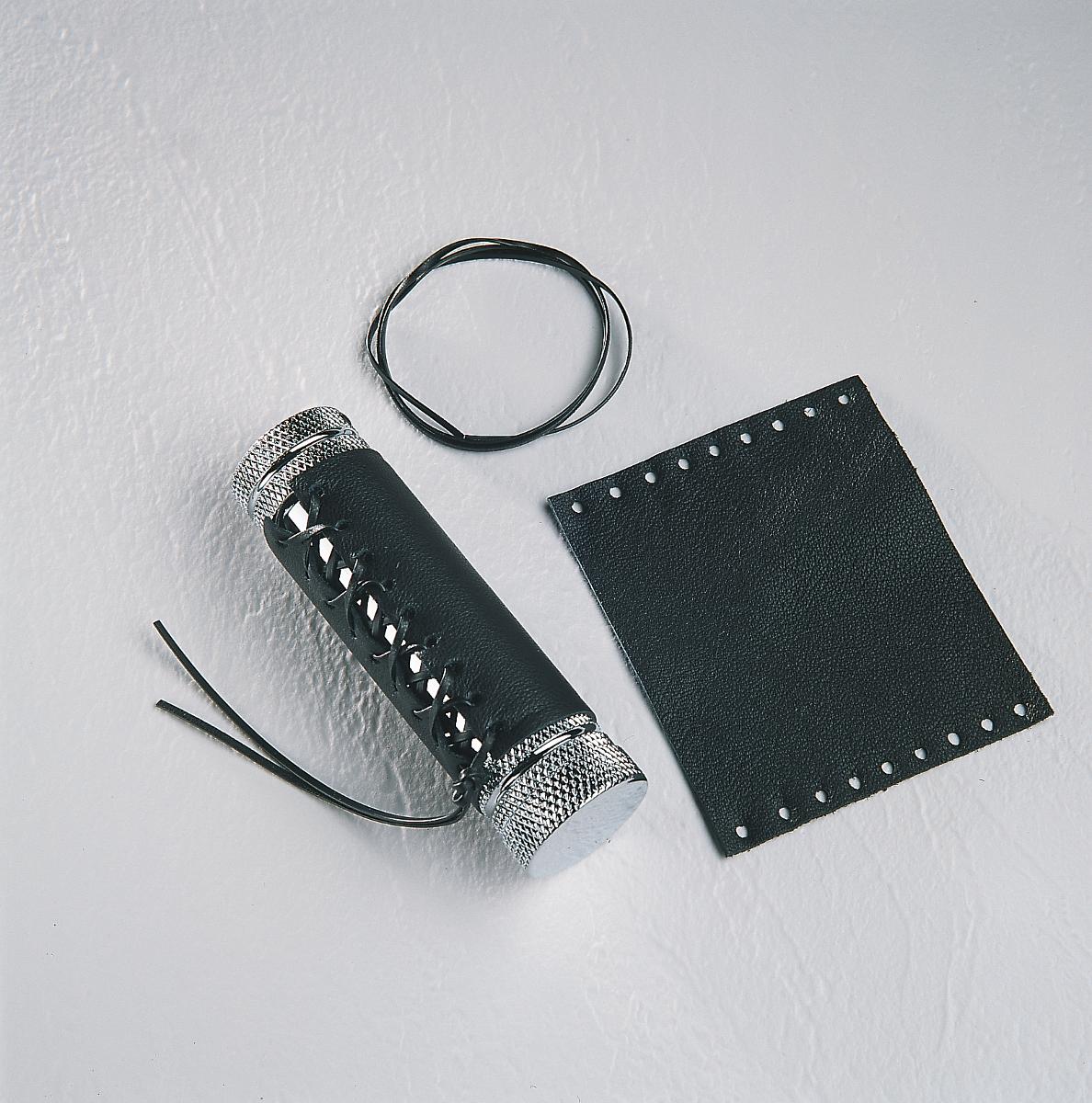 DRAG SPECIALTIES SEATS, DRAG SPECIALTIES SEATS Black Leather Grip Covers for Harley Davidson - Part DS243058