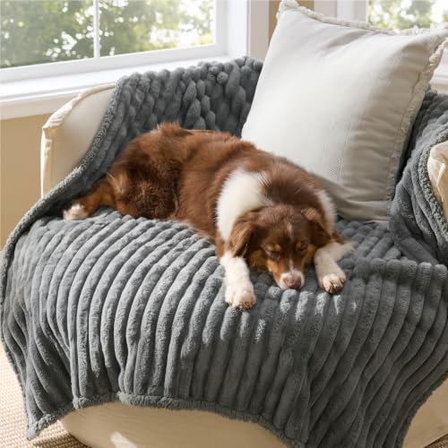 Bedsure ComfyFleece® Waterproof Dog Blankets
