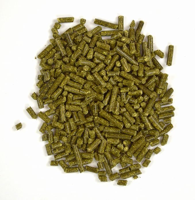 Oxbow Garden Select Guinea Pig Food, Young, Made Alfalfa for Guinea Pig, Pet Food Pellets with Vitamin C, Non-GMO, No Soy, Small Animal Pet Products, Made in USA, High Fiber, 4 lb. Bag