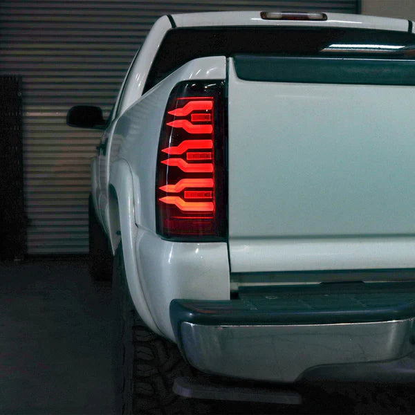 AlphaRex 99-06 Chevrolet Silverado/99-06 GMC Sierra LUXX-Series LED Tail Lights Black Red