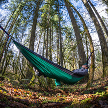 Load image into Gallery viewer, Double Deluxe Hammock w/Straps