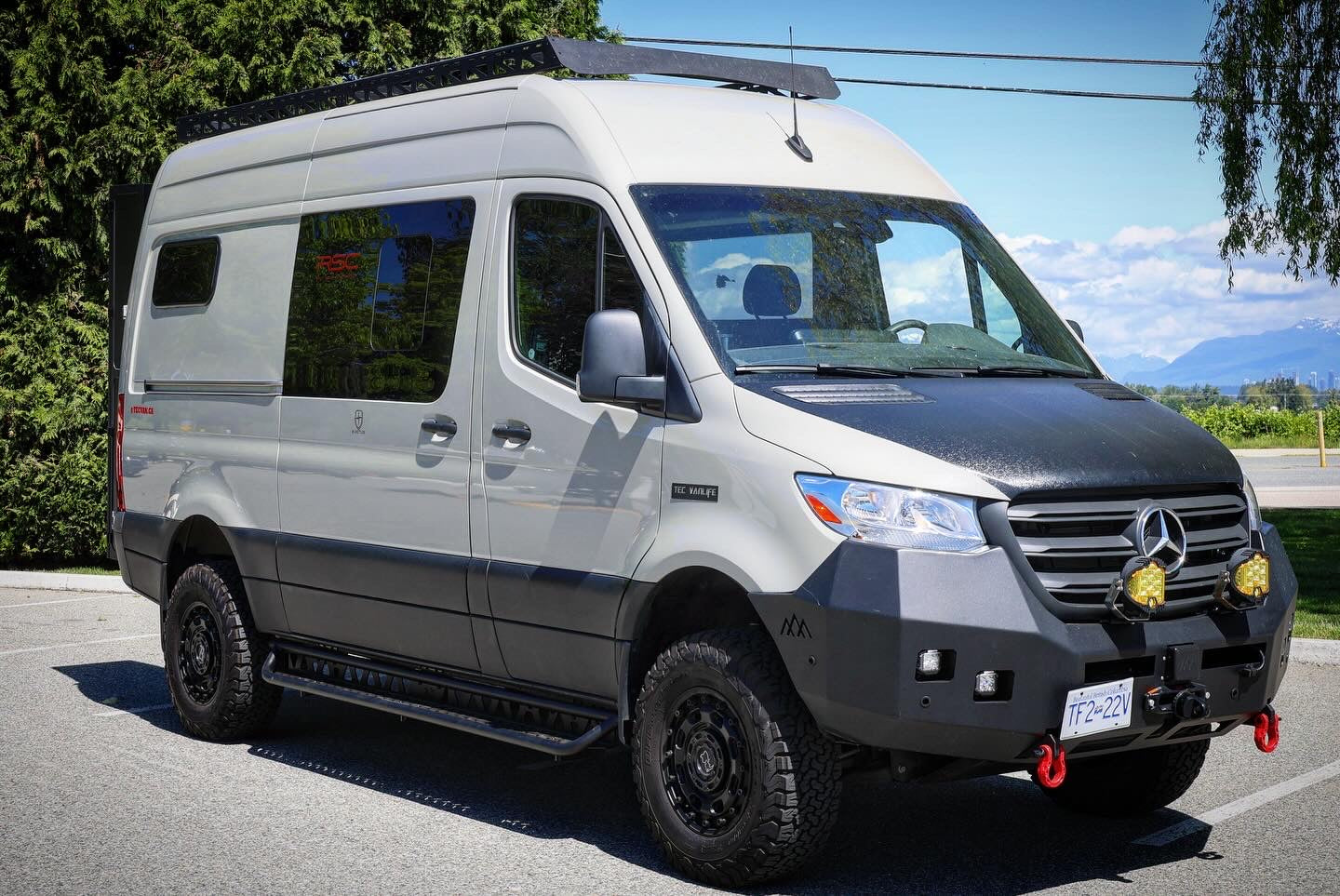 Tec Vanlife Full Length Drop Down Running Boards for Sprinters