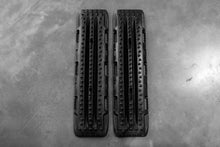 Load image into Gallery viewer, RototraX Traction Boards BLACK