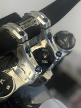 Load image into Gallery viewer, Titanium Direct Mount Riser Bolts