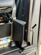 Load image into Gallery viewer, VANNON B-Pillar Mount for the LAGUN Table System