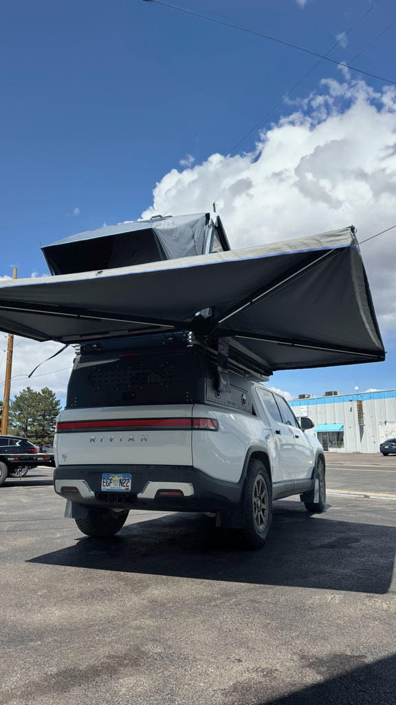 Free Standing 270-Degree Awning