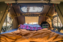 Load image into Gallery viewer, ROAM The Vagabond Rooftop Tent