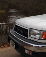 Load image into Gallery viewer, 1996-2002 3rd Gen 4Runner TRD Grille