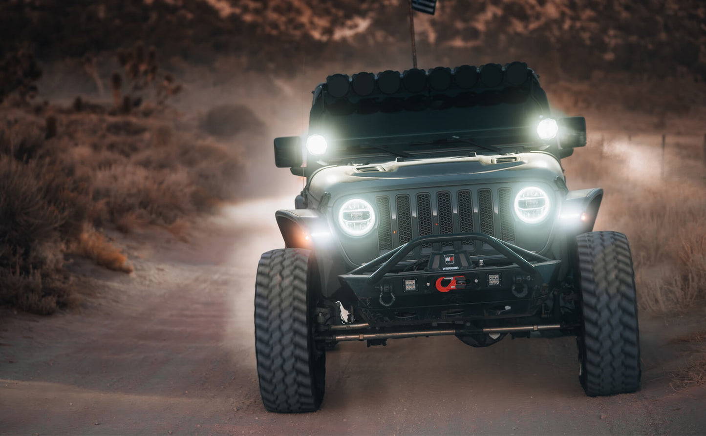 Gladiator V2 F-Type 12,500lb 12v Electric Winch - Synthetic Rope