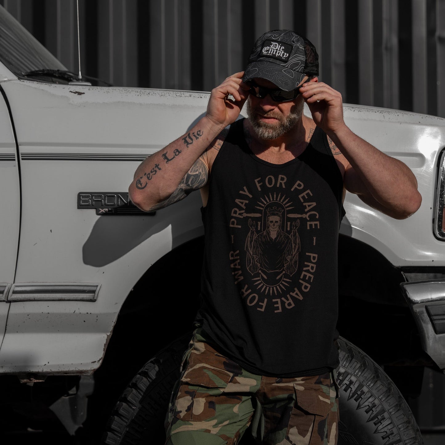 Pray For Peace. Prepare For War. Men's Tank