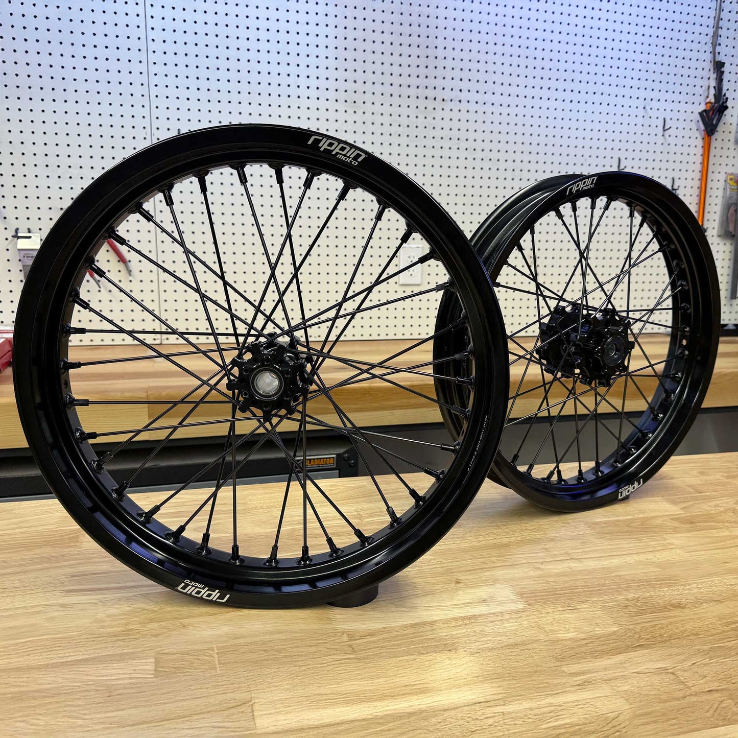 Blackline Supermoto Wheelset for Arctic Leopard XE PRO S