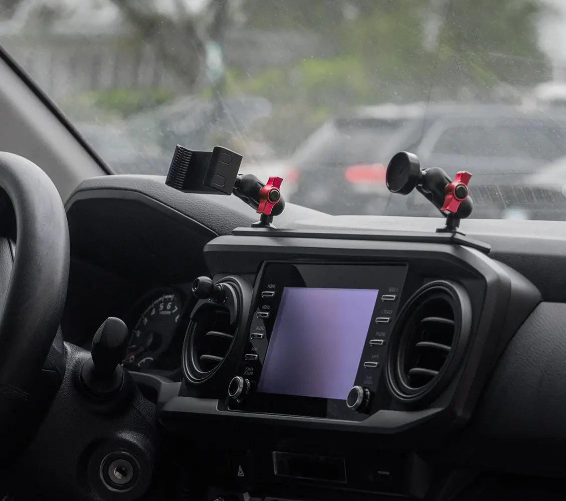 2016-2023 Toyota Tacoma Tackform Slim Track Dash Bracket With MagSafe Charging Phone Mount