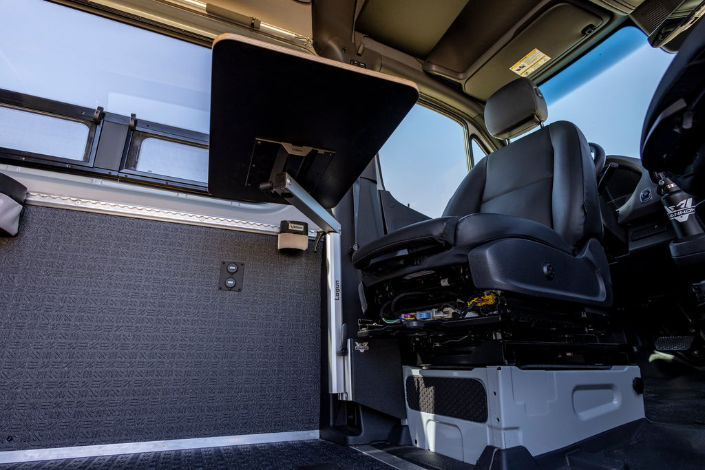 VANNON B-Pillar Mount for the LAGUN Table System