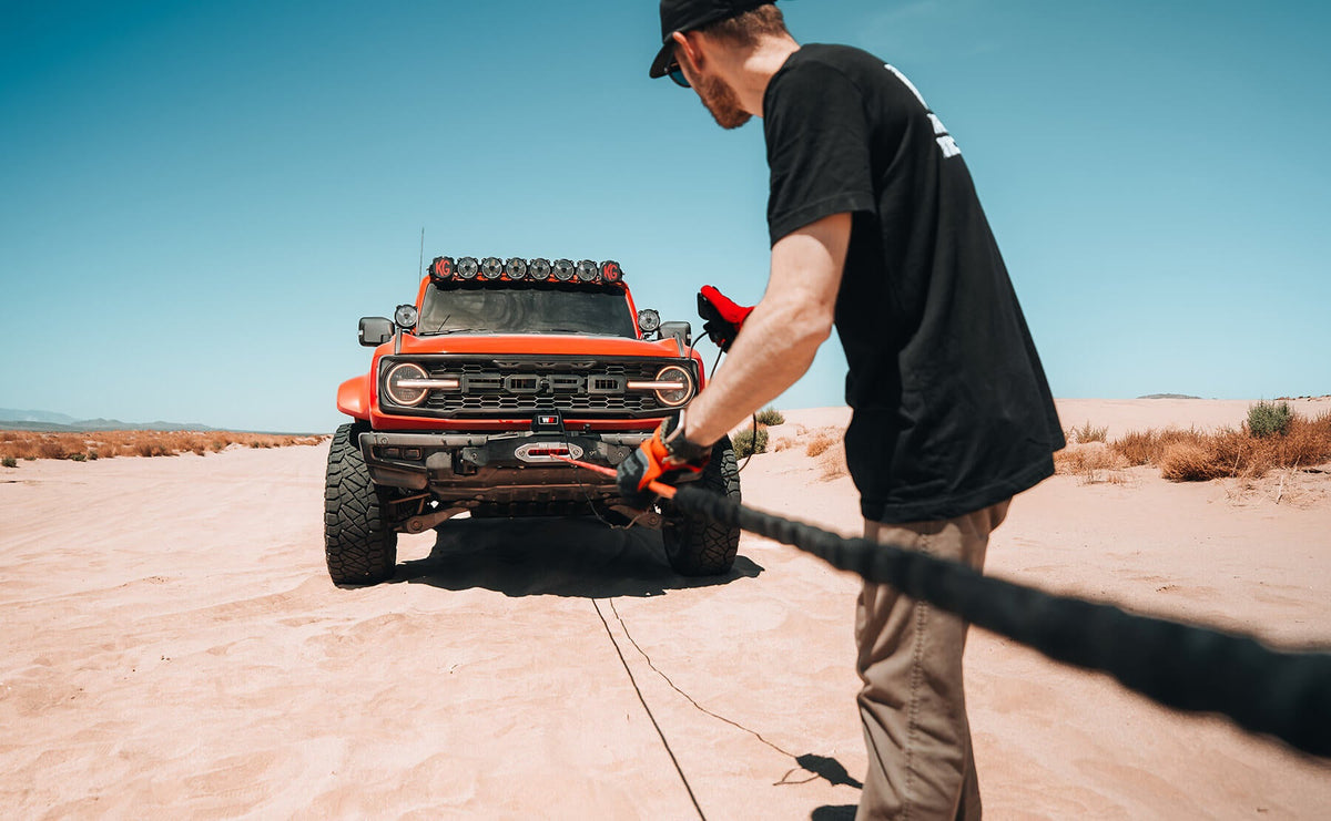 Sentinel 10,000lb Electric Winch - 12v Synthetic Rope
