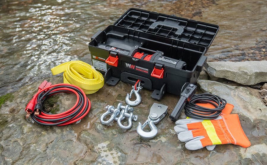 Trojan 4,000lb Portable Utility Winch - 12v Synthetic Rope