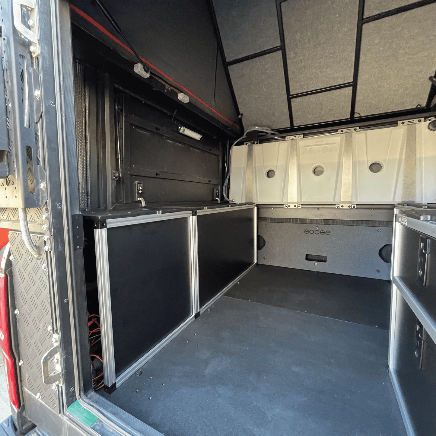 Alu-Cab Canopy Camper V2 - Toyota Tacoma 2005-2023 2nd & 3rd Gen. - Rear Utility Module - 6' Bed