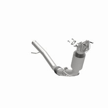 Load image into Gallery viewer, MagnaFlow 18-23 Jeep Wrangler OEM Grade Federal / EPA Compliant Direct-Fit Catalytic Converter