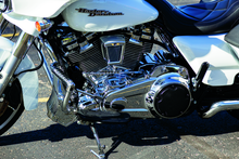 Load image into Gallery viewer, Kuryakyn Hypercharger ES Horn Cover Chrome