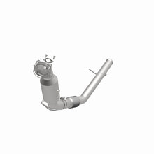 Load image into Gallery viewer, MagnaFlow 18-23 Jeep Wrangler OEM Grade Federal / EPA Compliant Direct-Fit Catalytic Converter