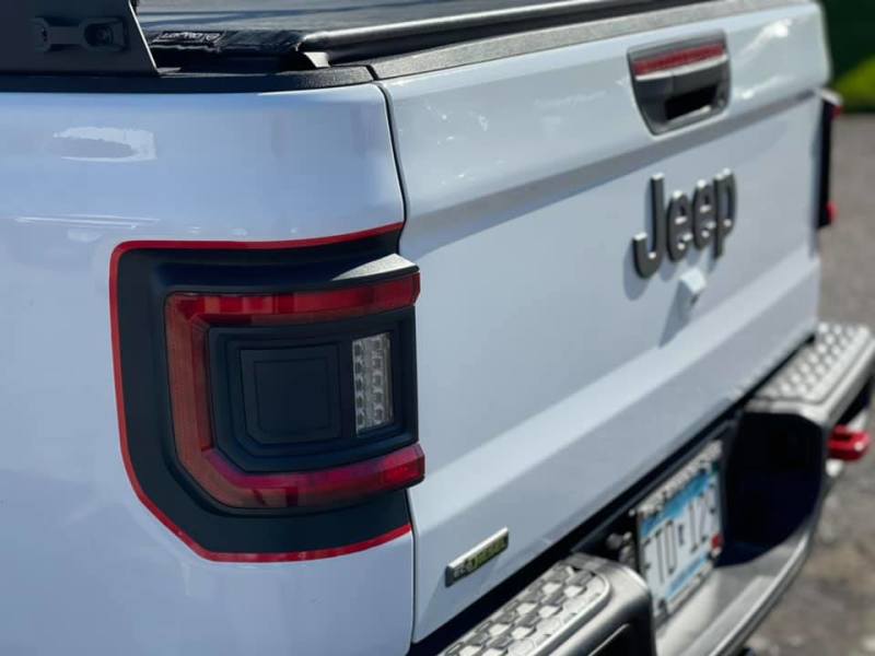 Jeep Gladiator JT with ORACLE Lighting Flush Mount LED Tail Lights, focusing on sleek tail light design.