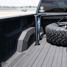 Load image into Gallery viewer, GM 1500 Over-sized Rear Wheel Wells