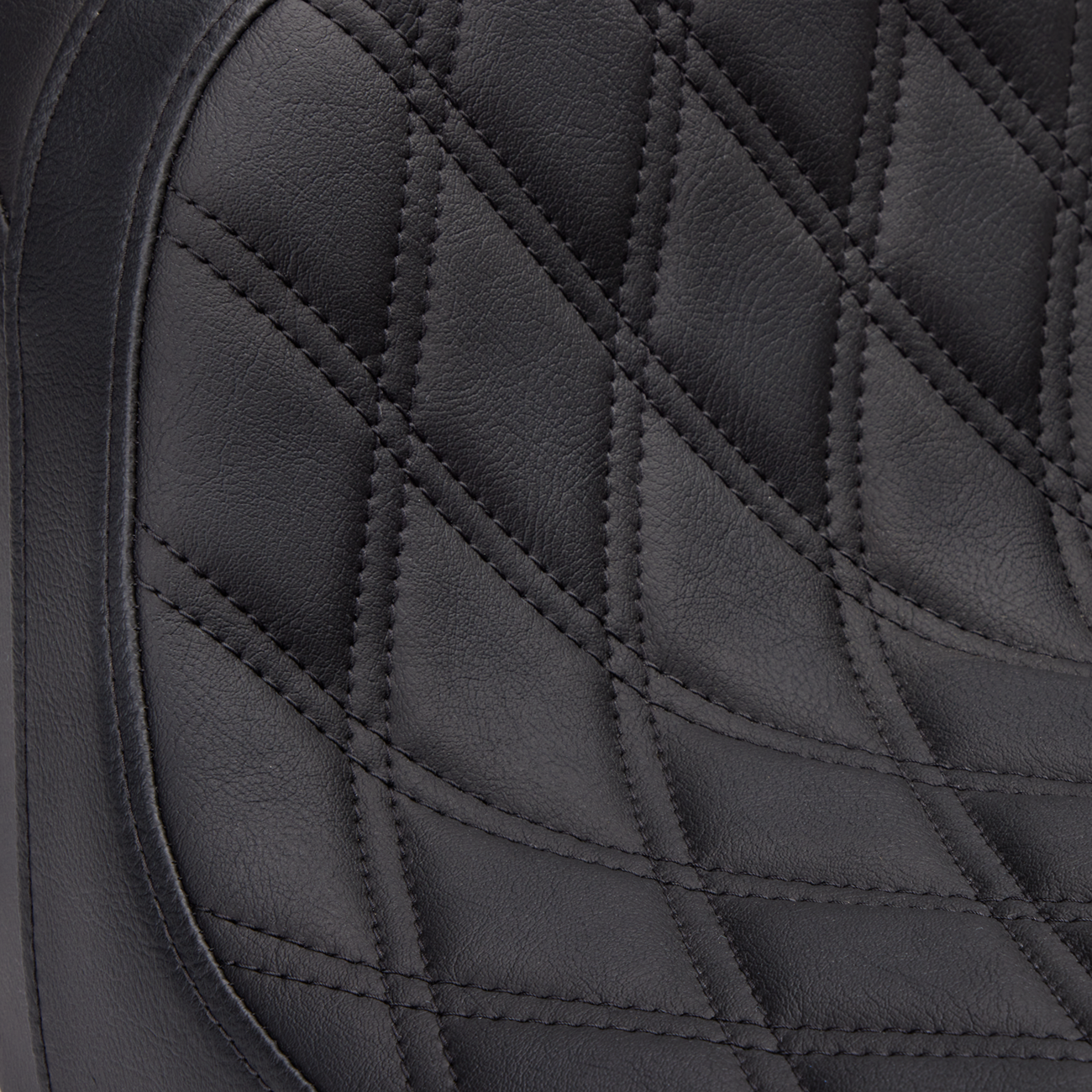 DRAG SPECIALTIES SEATS, Drag Specialties Seats Predator 2-Up Vinyl Seat with Double Diamond Pattern for Harley FLH/FLTR 2008-2023 Part #0801-1500