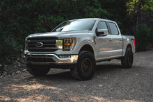 Load image into Gallery viewer, Tuff Country 21-23 Ford F-150 4x4 3in Front Lift Kit with Shocks