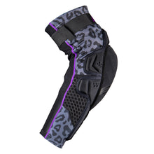 Load image into Gallery viewer, EVS Slayco96 Knee Guard Pair Ghost/Leopard - Small/Medium