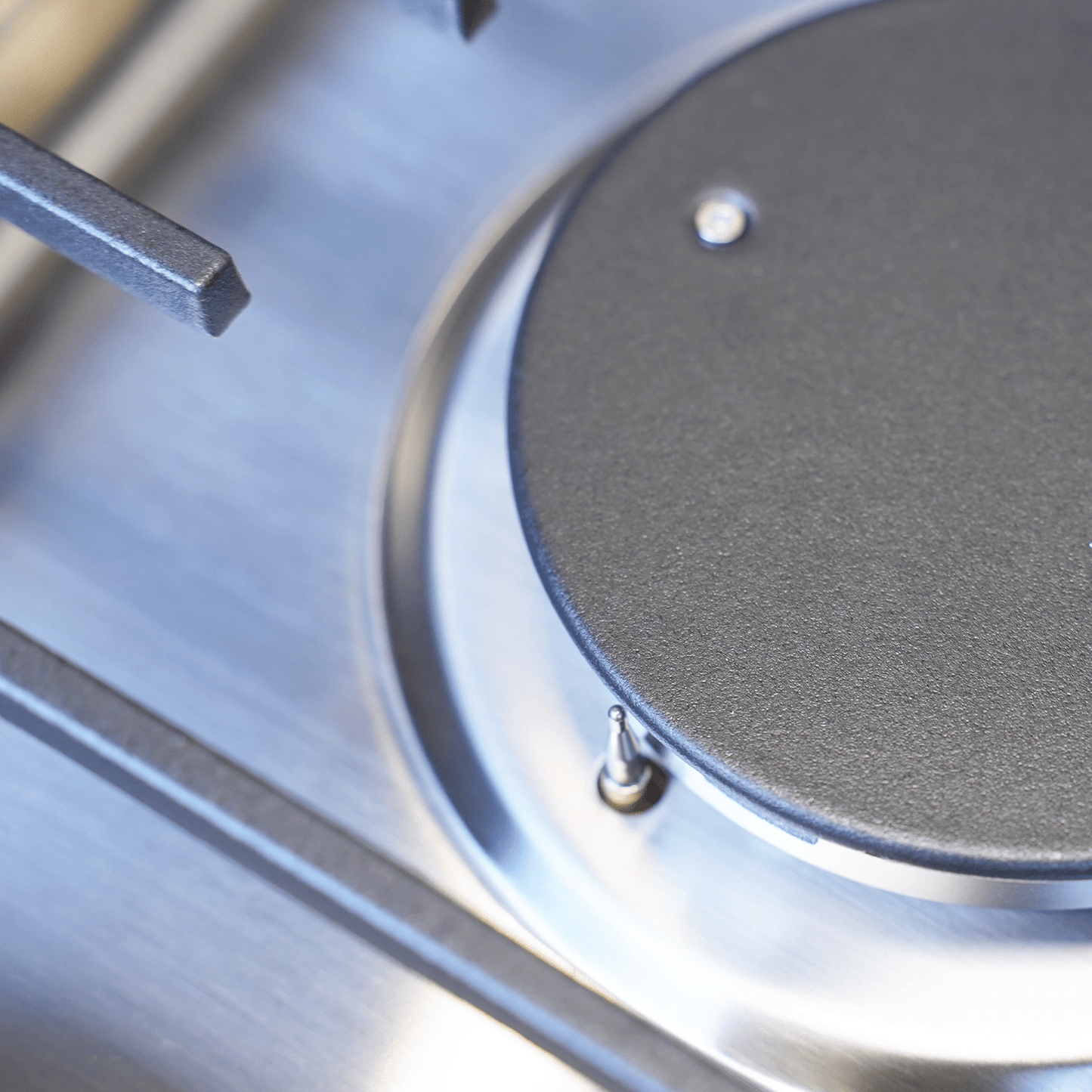 Hitch Kitchen Insert with Sink, Dual Burners & Water Pump