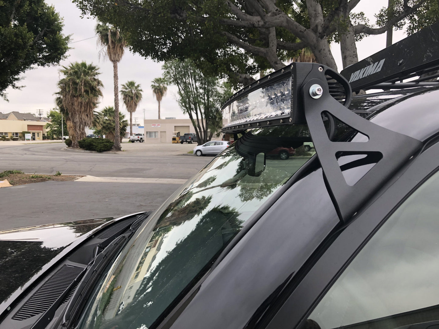 52" Curved LED Light Bar Roof Brackets Kit For 2003-2024 Toyota 4Runner