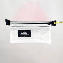 Load image into Gallery viewer, Zipper Pouches Classic Patterns Ultralight D50T fabric