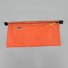 Load image into Gallery viewer, Zipper Pouches Classic Patterns Ultralight D50T fabric