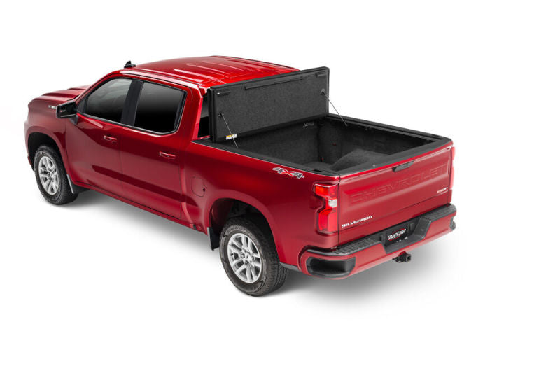 UnderCover 19-20 Chevy Silverado 1500 6.5ft Ultra Flex Bed Cover - Matte Black Finish