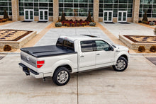 Load image into Gallery viewer, UnderCover 15-20 Ford F-150 5.5ft Elite Bed Cover - Black Textured