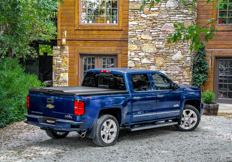 UnderCover 19-20 GMC Sierra 1500 (w/o MultiPro TG) 6.5ft Elite Bed Cover - Black Textured