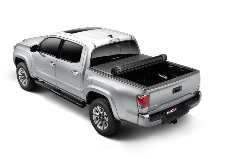 Truxedo 2022 Toyota Tundra 5ft. 6in. Sentry Bed Cover - Without Deck Rail System