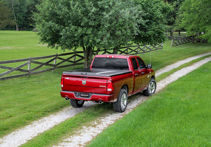 UnderCover 19-20 Ram 1500 (w/o Rambox) 5.7ft Elite Bed Cover - Black Textured